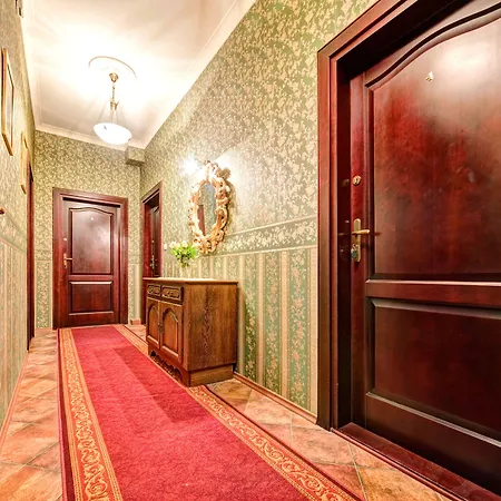 Retro Apartment *