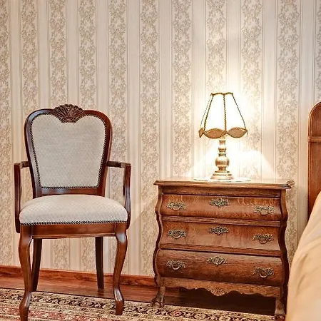 Retro Apartment